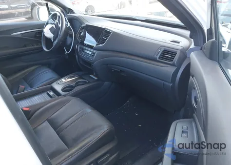 2023 Honda Passport Awd Trailsport from USA, damaged, VIN 5FNYF8H60PB019331